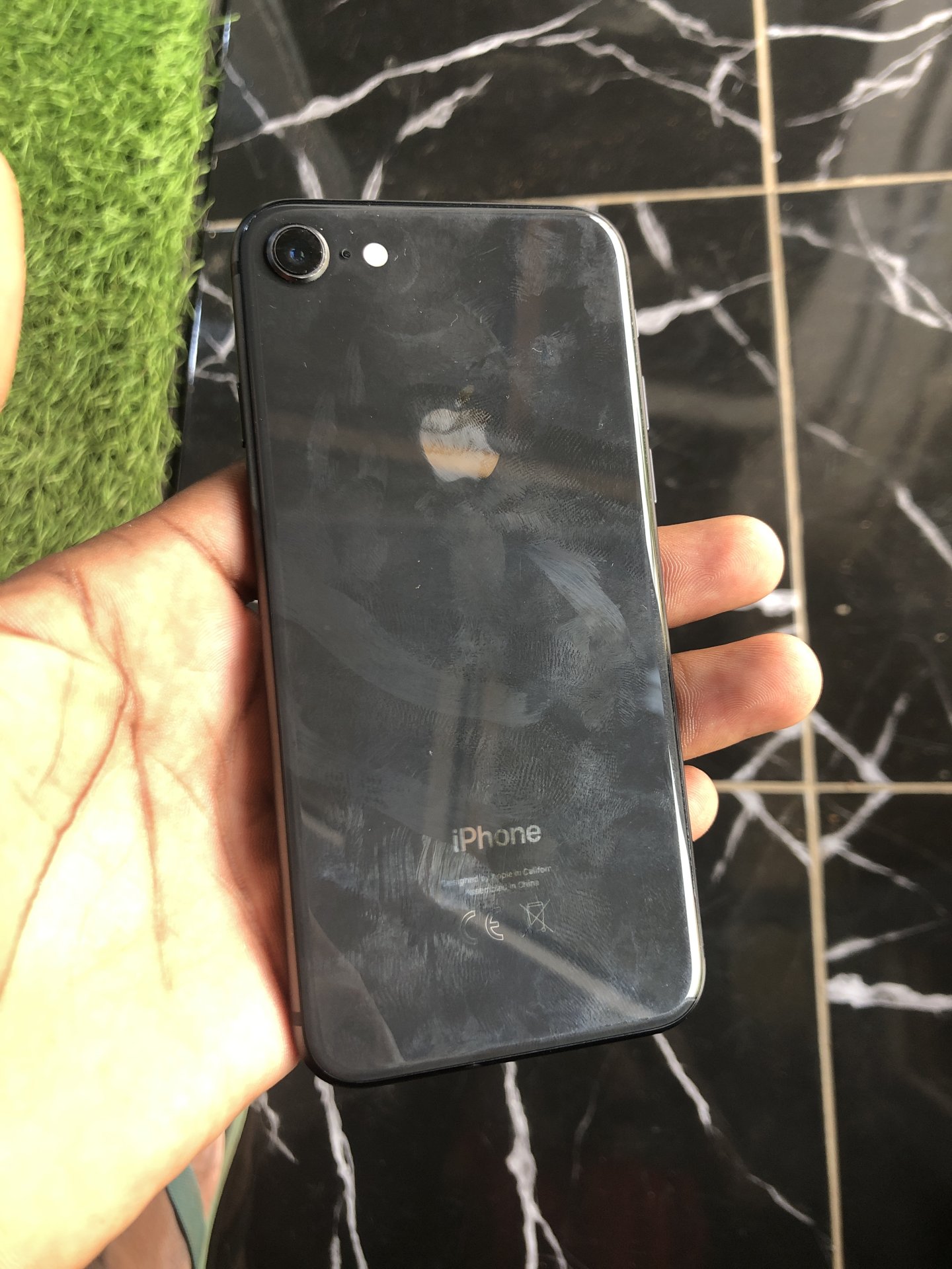 Vignette 2 : IPhone 8 64gb