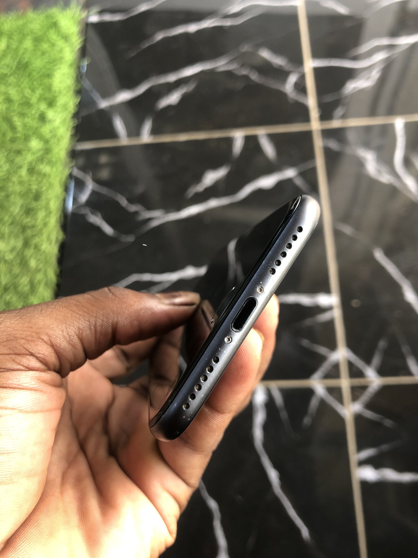 Vignette 5 : IPhone 8 64gb