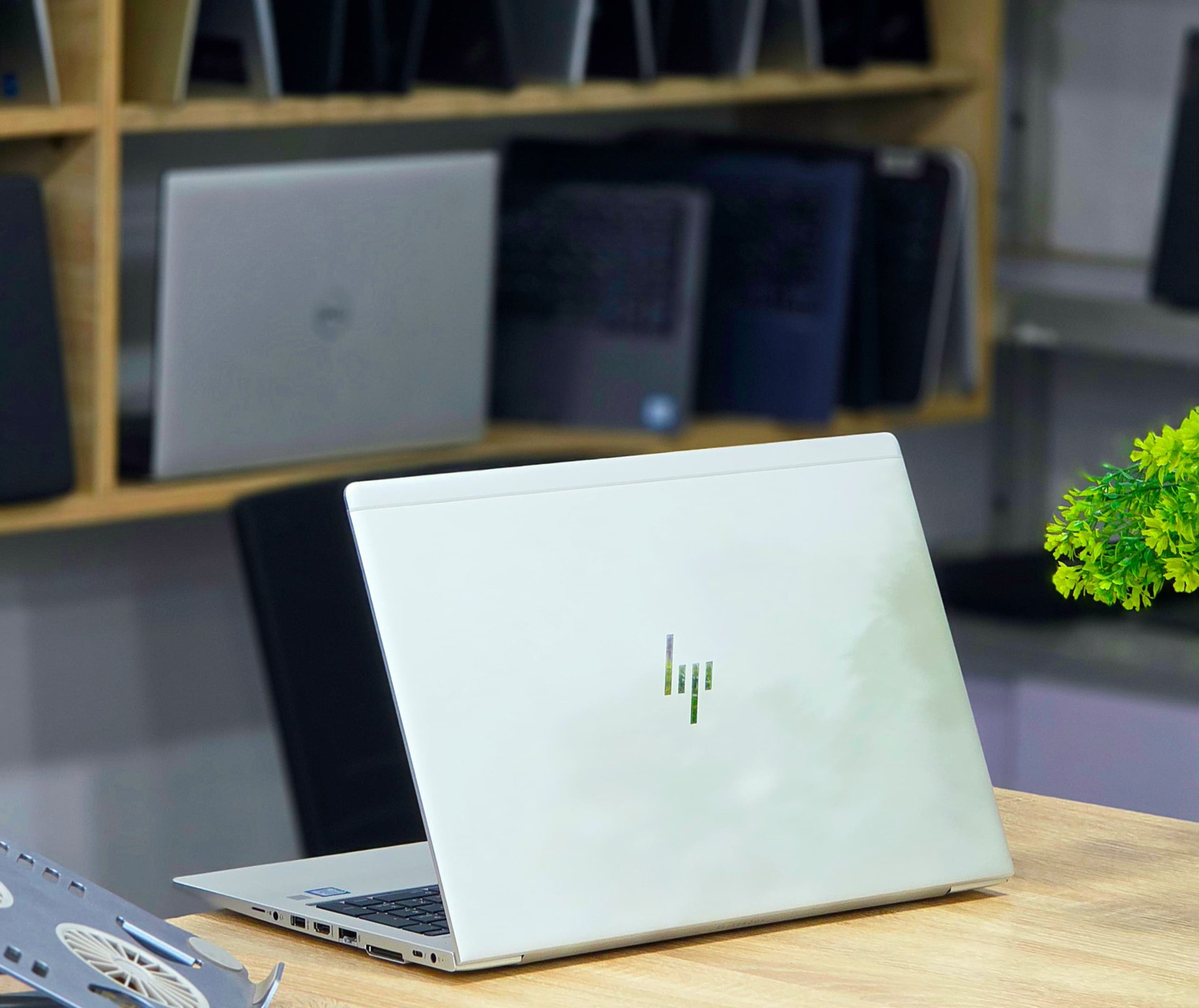 Vignette 2 : *HP ELITEBOOK 850 G6 core i5 ultraslim