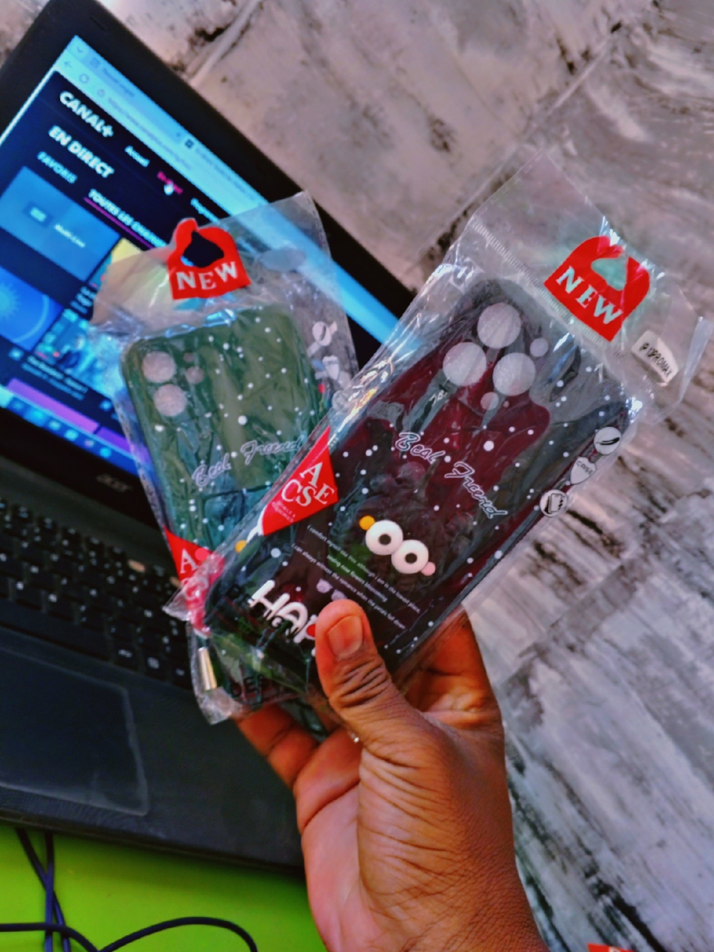 Vignette 6 : Pour tout téléphone