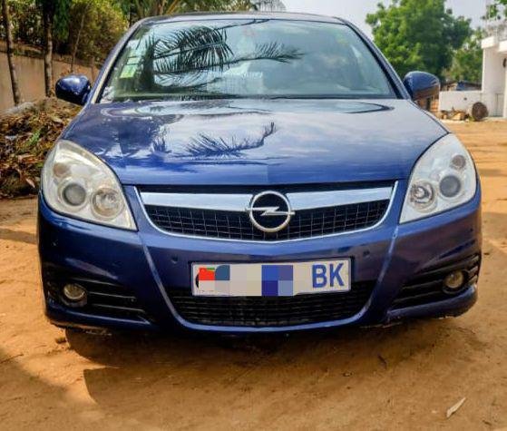 Vignette 2 : Opel Vectra 2009