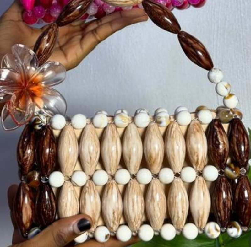 Vignette 3 : Sacs en perles