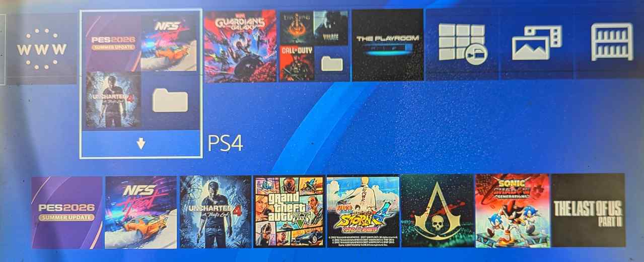 Vignette 2 : PS4 standard hackée avec des jeux