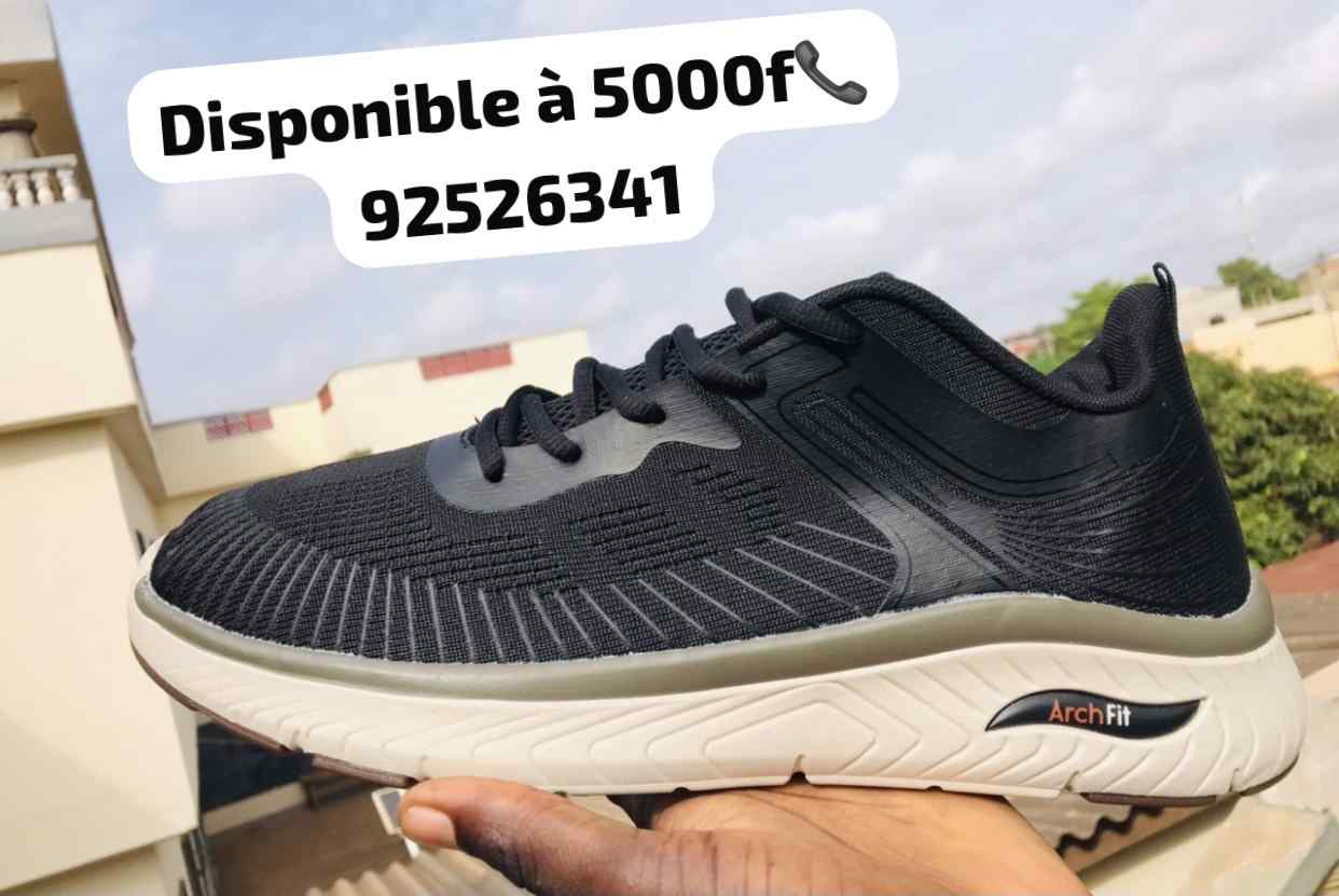 Vignette 4 : Chaussures Tenis à vendre