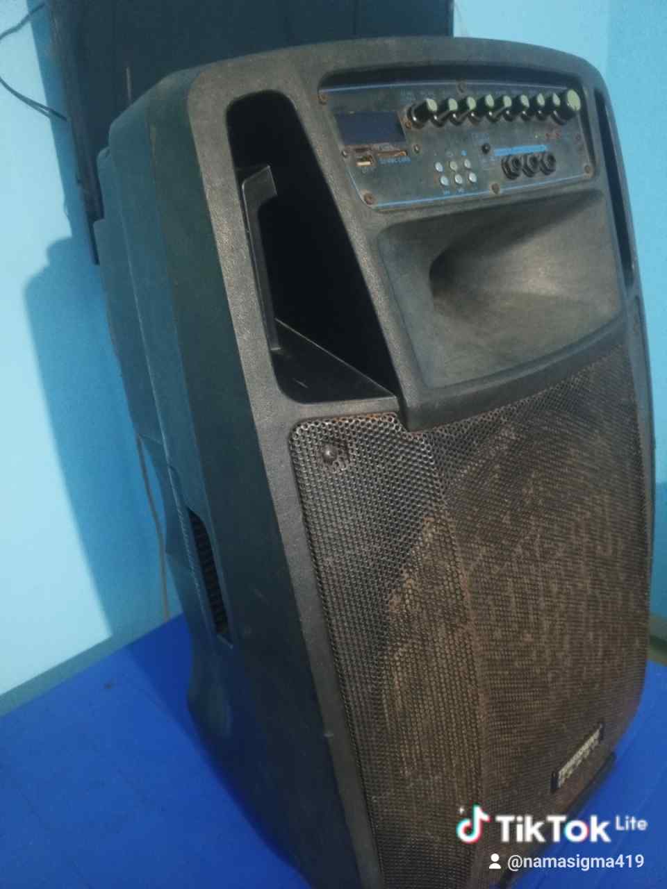 Vignette 4 : Baffe de musique