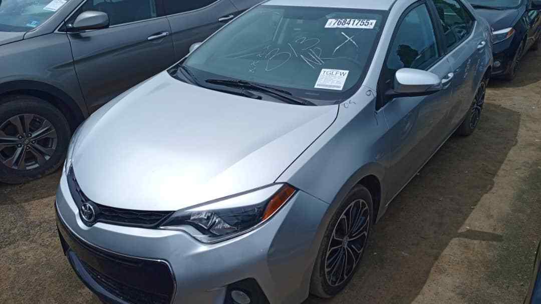 Vignette 3 : Toyota Corolla verso année 2017