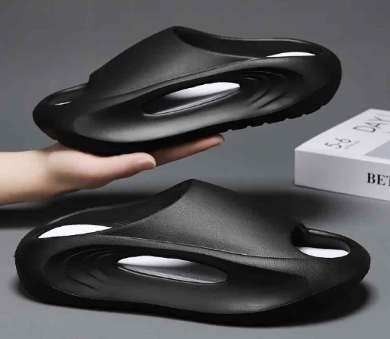 Vignette 3 : Pantoufles sportweave